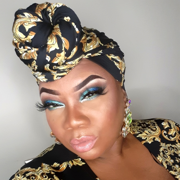 Meet your Posher, Veronica - Picture 2 of 2